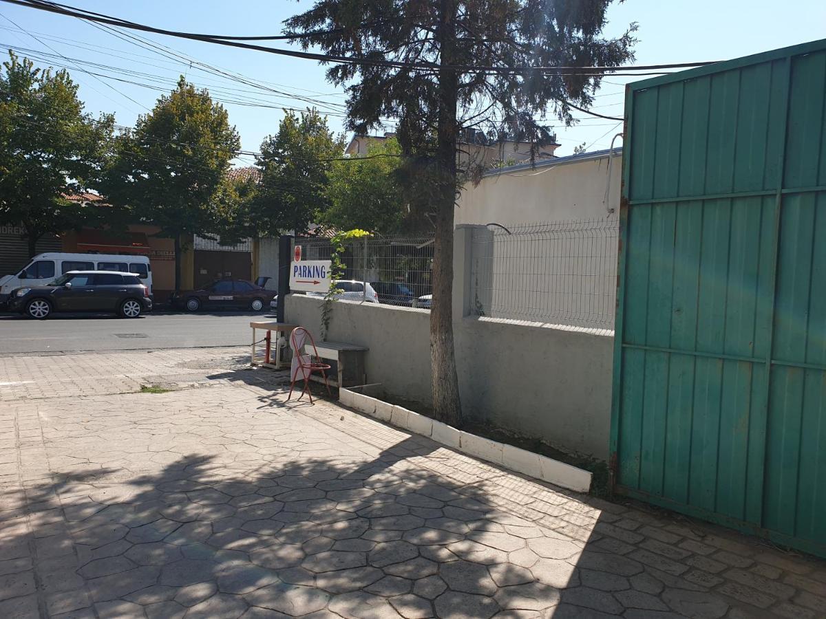 Barlin Guesthouse Grill&Camping Shkoder Exterior photo